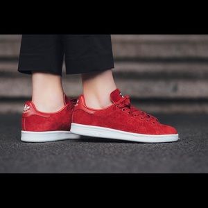 Red Stan Smiths